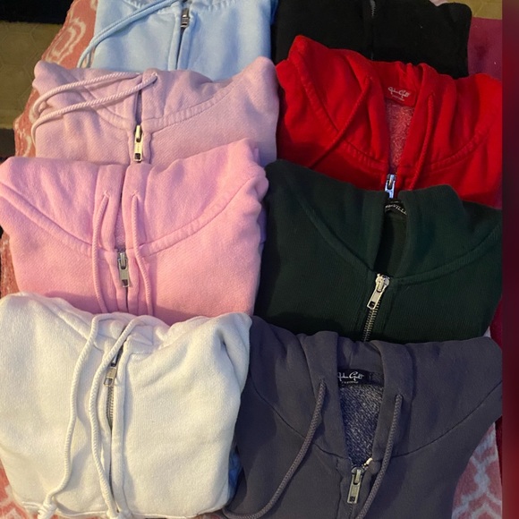 BIG BRANDY MELVILLE SWEATER WEATHER MYSTERY BOX 📦 - Picture 3 of 9